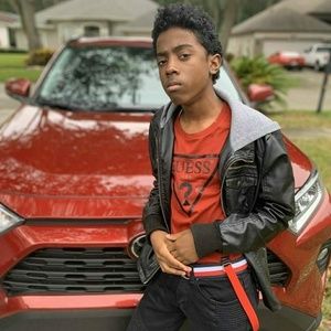 Meet your Posher, Jamahri